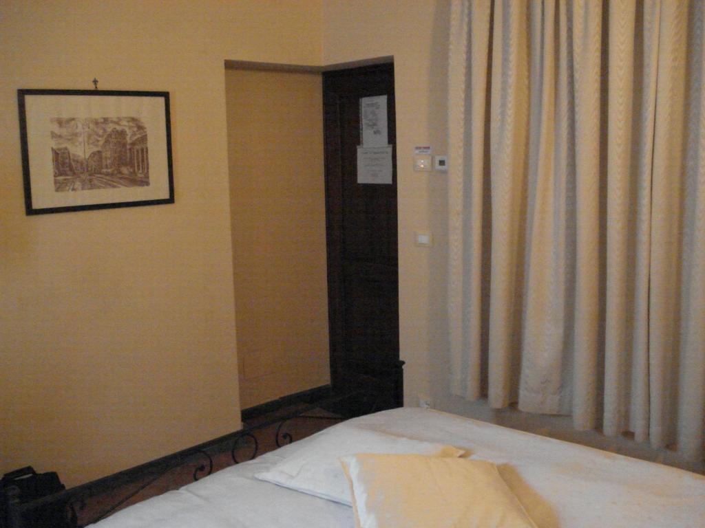 La Campana D'Oro Hotel Беверино Стая снимка